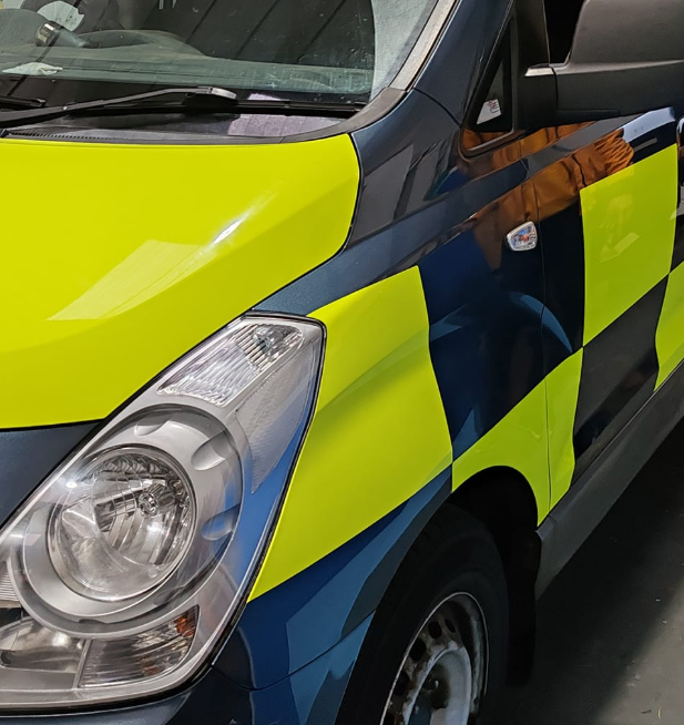 Oracal 7510RA Fluorescent yellow or red air release technology cast vinyl