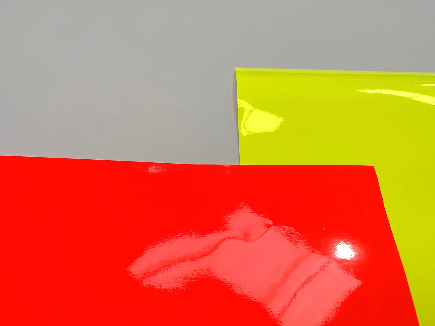 Oracal 7510RA Fluorescent yellow or red air release technology cast vinyl